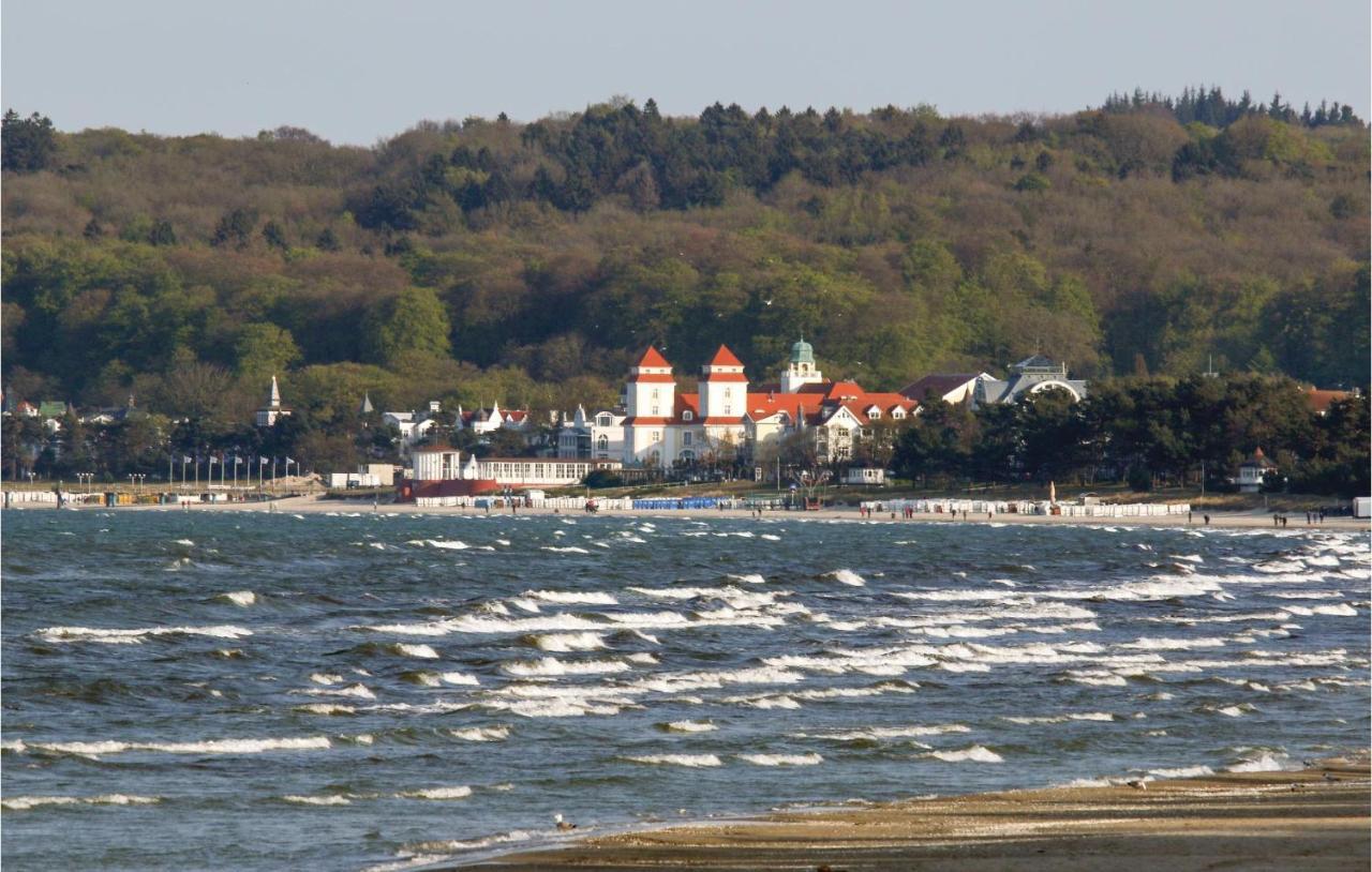 Prince Binz Buitenkant foto